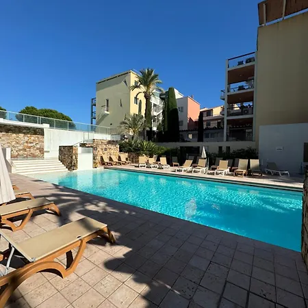 Appartamento Port - Terrasse - Parking - Piscine