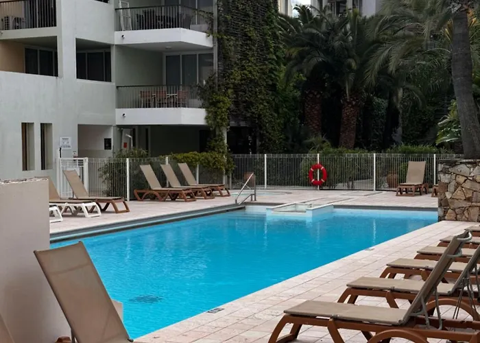 דירה Port - Terrasse - Parking - Piscine אנטיב