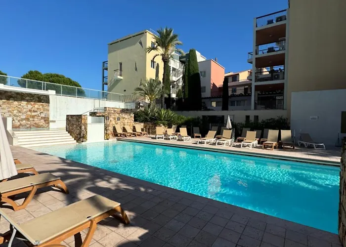 Lägenhet Port - Terrasse - Parking - Piscine